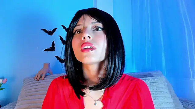 Snapshot of EmilyWithe chatting on October 20, 2025, 12:02 am EmilyWithe online show from October 20, 2025, 12:02 am