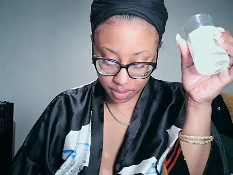 Snapshot of Nyxie_Chaos chatting on March 13, 2026, 1:49 pm Nyxie Chaos online show from March 13, 2026, 1:49 pm