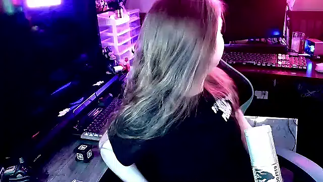 mirannacult online show from September 29, 2025, 4:52 am