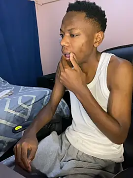 Snapshot of fireboyafrica chatting on August 3, 2026, 11:20 pm fireboyafrica online show from August 3, 2026, 11:20 pm