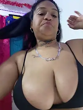 Michelle Brito1 online show from March 20, 2026, 2:07 pm