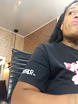 Snapshot of Michelle_Brito1 chatting on October 9, 2025, 10:10 pm Michelle Brito1 online show from October 9, 2025, 10:10 pm