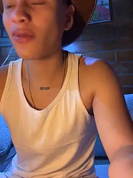 pipeynick online show from October 12, 2025, 2:46 am