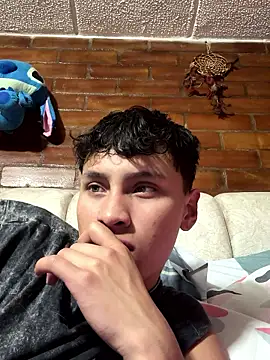 Snapshot of pipeynick chatting on May 9, 2026, 1:31 am pipeynick online show from May 9, 2026, 1:31 am