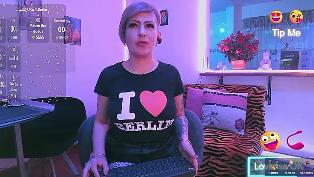 Maria fernandaxxx  online show from January 18, 2026, 9:07 pm