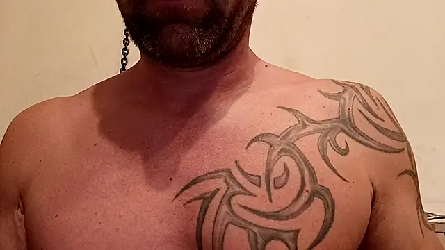 Snapshot of Timbojan28 chatting on January 9, 2026, 8:43 am Timbojan28 online show from January 9, 2026, 8:43 am