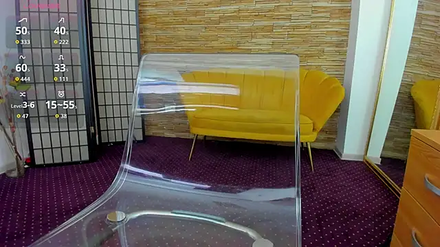 AishaRouhi online show from November 6, 2025, 5:11 am