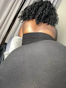 Hugemassivebootie online show from July 21, 2026, 6:31 pm