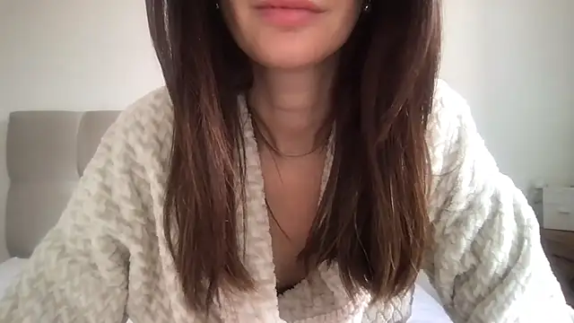 paolajonez online show from October 14, 2025, 5:13 pm