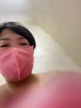 Hachi Sweetbabie  online show from September 22, 2025, 5:19 pm