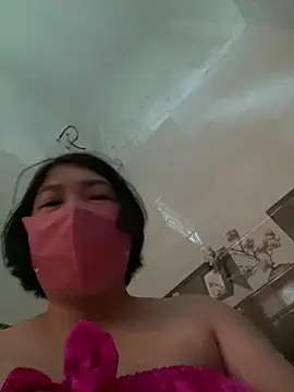 Hachi Sweetbabie  online show from September 22, 2025, 2:28 am