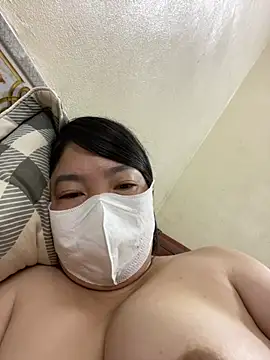Snapshot of Hachi_Sweetbabie_ chatting on July 3, 2026, 10:49 pm Hachi Sweetbabie online show from July 3, 2026, 10:49 pm