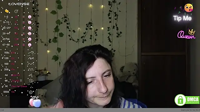 Muse kitty jenia online show from June 17, 2026, 5:29 am