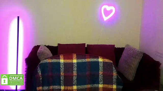 Snapshot of Muse_kitty_jenia chatting on November 21, 2025, 6:29 pm Muse kitty jenia online show from November 21, 2025, 6:29 pm