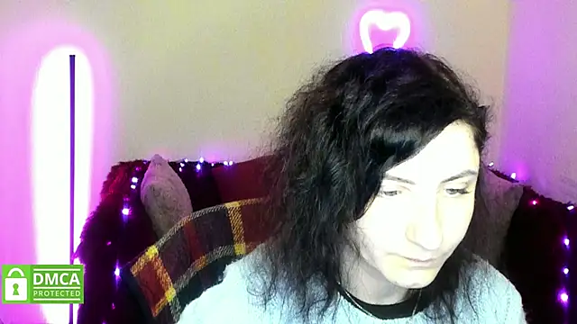 Muse kitty jenia online show from December 15, 2025, 6:25 pm