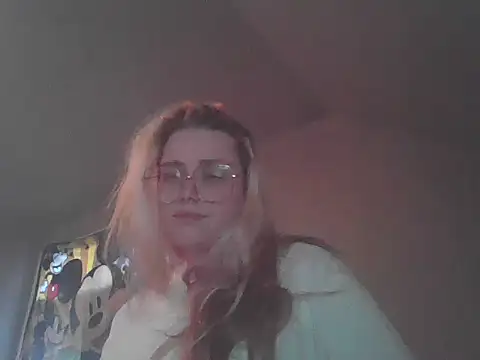 Snapshot of Lalalynn chatting on May 8, 2026, 11:30 pm Lalalynn online show from May 8, 2026, 11:30 pm