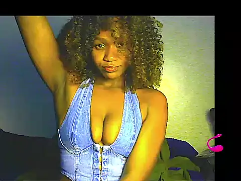 lilylovexx online show from May 16, 2026, 10:09 pm