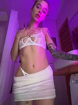 enjoy my beauty online show from February 25, 2026, 6:46 am