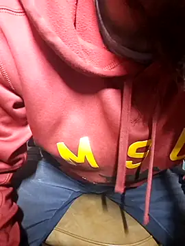 bigdickdaddy2184 online show from November 4, 2025, 9:46 am