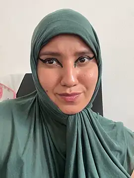 hannahayat online show from December 21, 2025, 3:36 pm