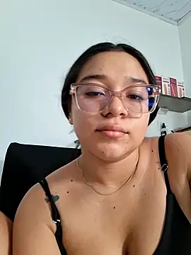 Snapshot of -VICKKY chatting on June 9, 2026, 7:26 pm -VICKKY online show from June 9, 2026, 7:26 pm
