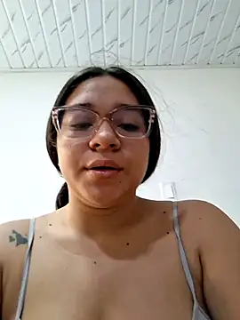 Snapshot of -VICKKY chatting on June 20, 2026, 1:49 pm -VICKKY online show from June 20, 2026, 1:49 pm