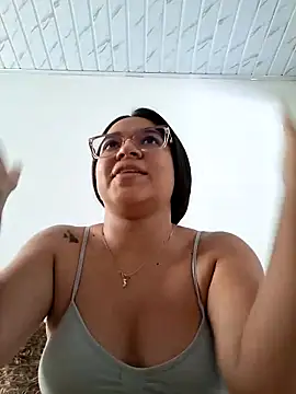 Snapshot of -VICKKY chatting on June 10, 2026, 7:26 pm -VICKKY online show from June 10, 2026, 7:26 pm