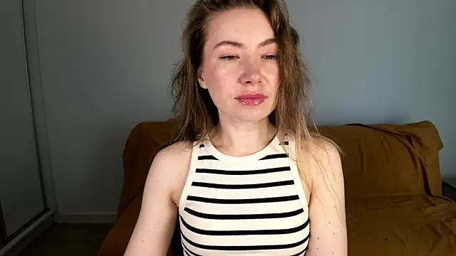 Snapshot of Mia_Tasty chatting on June 13, 2026, 6:33 am Mia Tasty online show from June 13, 2026, 6:33 am