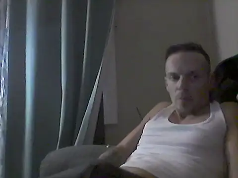 Snapshot of Rollinhard6969 chatting on February 1, 2026, 12:47 pm Rollinhard6969 online show from February 1, 2026, 12:47 pm