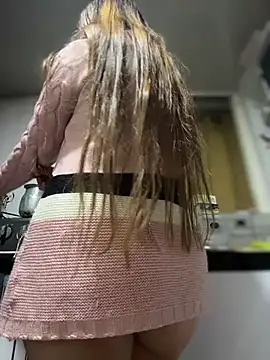 Snapshot of Emiily_lee chatting on October 20, 2025, 9:21 am Emiily lee online show from October 20, 2025, 9:21 am