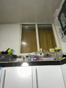 Snapshot of Emiily_lee chatting on October 13, 2025, 10:06 am Emiily lee online show from October 13, 2025, 10:06 am