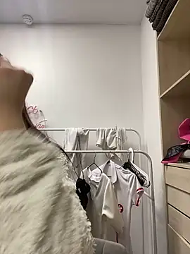 AnaWest online show from October 10, 2025, 5:41 am