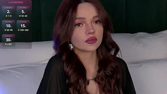 AnaWest online show from November 3, 2025, 6:40 am