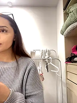 AnaWest online show from October 17, 2025, 6:06 am