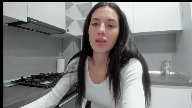 Snapshot of Emmapmg chatting on November 11, 2025, 11:49 am Emmapmg online show from November 11, 2025, 11:49 am