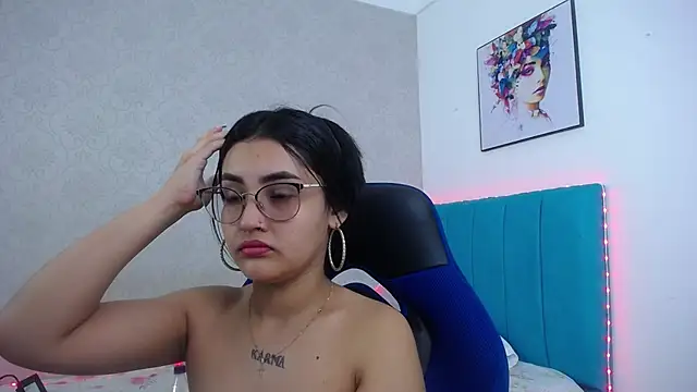 Snapshot of antonella_sweetlittle chatting on November 26, 2025, 12:16 pm antonella sweetlittle online show from November 26, 2025, 12:16 pm