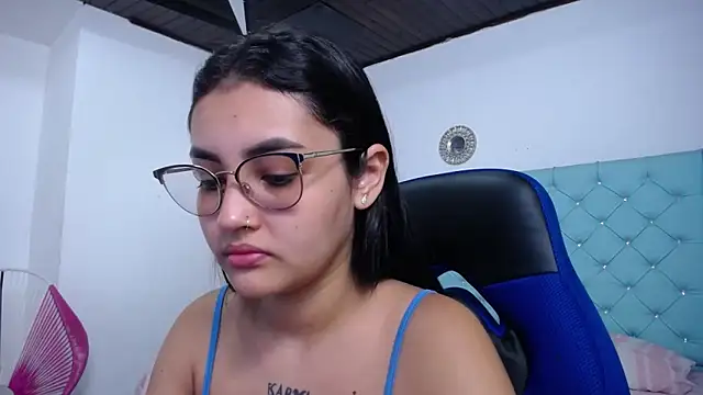 Snapshot of antonella_sweetlittle chatting on February 17, 2026, 11:18 am antonella sweetlittle online show from February 17, 2026, 11:18 am