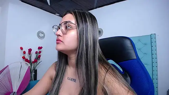 Snapshot of antonella_sweetlittle chatting on March 22, 2026, 11:01 am antonella sweetlittle online show from March 22, 2026, 11:01 am