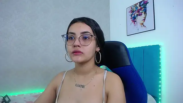 Snapshot of antonella_sweetlittle chatting on November 28, 2025, 12:27 pm antonella sweetlittle online show from November 28, 2025, 12:27 pm