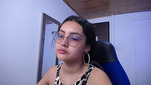 Snapshot of antonella_sweetlittle chatting on November 9, 2025, 12:31 pm antonella sweetlittle online show from November 9, 2025, 12:31 pm