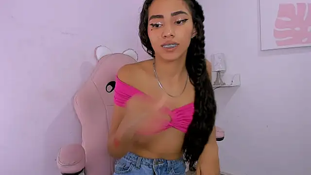 Evelin shy online show from March 12, 2026, 2:50 am