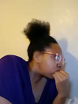 madamsensuale online show from February 13, 2025, 5:05 am