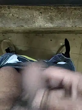 Snapshot of cumshotboy01 chatting on November 18, 2025, 10:29 am cumshotboy01 online show from November 18, 2025, 10:29 am