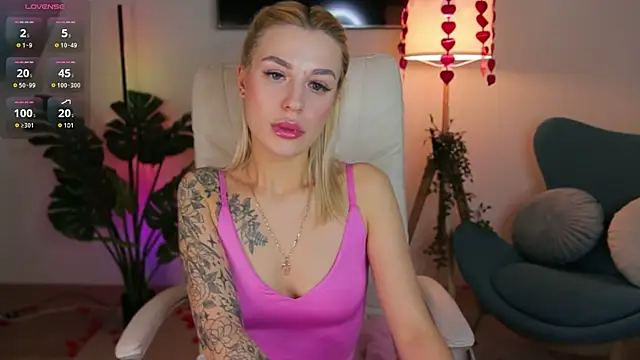 Crystal Barbie online show from February 26, 2025, 1:46 am