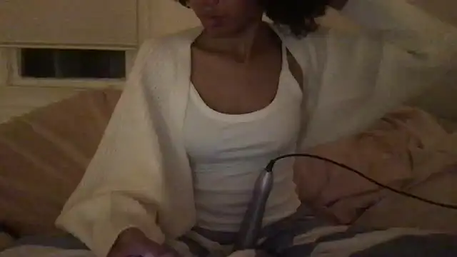 Snapshot of loveofbea chatting on June 3, 2026, 7:53 am loveofbea online show from June 3, 2026, 7:53 am