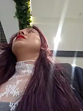 Snapshot of Blushing_Katy chatting on February 17, 2025, 12:00 am Blushing Katy online show from February 17, 2025, 12:00 am