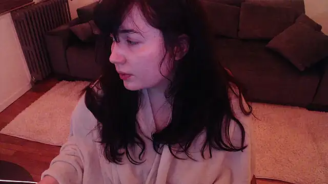 Lynylou online show from January 14, 2025, 11:05 pm