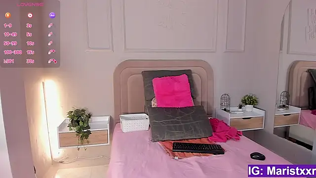 Maristxxr online show from November 21, 2025, 7:35 pm