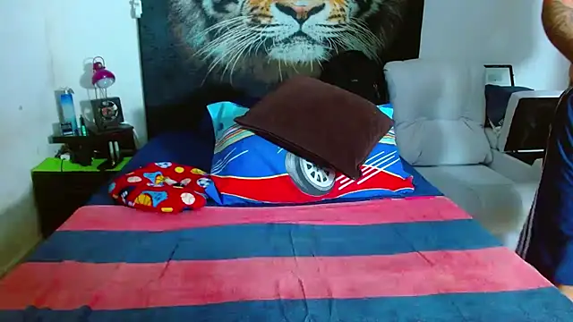 Snapshot of Michaell_Myerss_ chatting on October 28, 2025, 2:05 pm Michaell Myerss online show from October 28, 2025, 2:05 pm