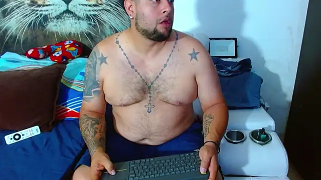 Snapshot of Michaell_Myerss_ chatting on November 6, 2025, 1:59 pm Michaell Myerss online show from November 6, 2025, 1:59 pm